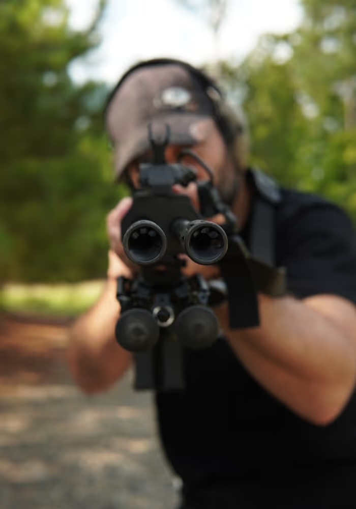 Operator with Corner Shot